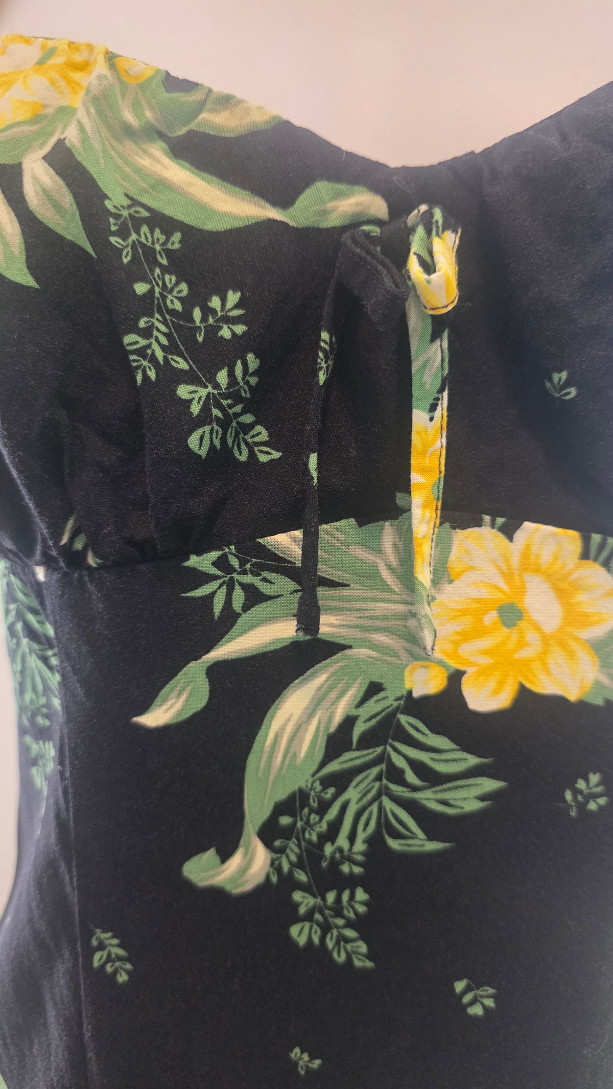 Urban Outfitters Black Floral Puff Sleeve Mini Dress – Size L