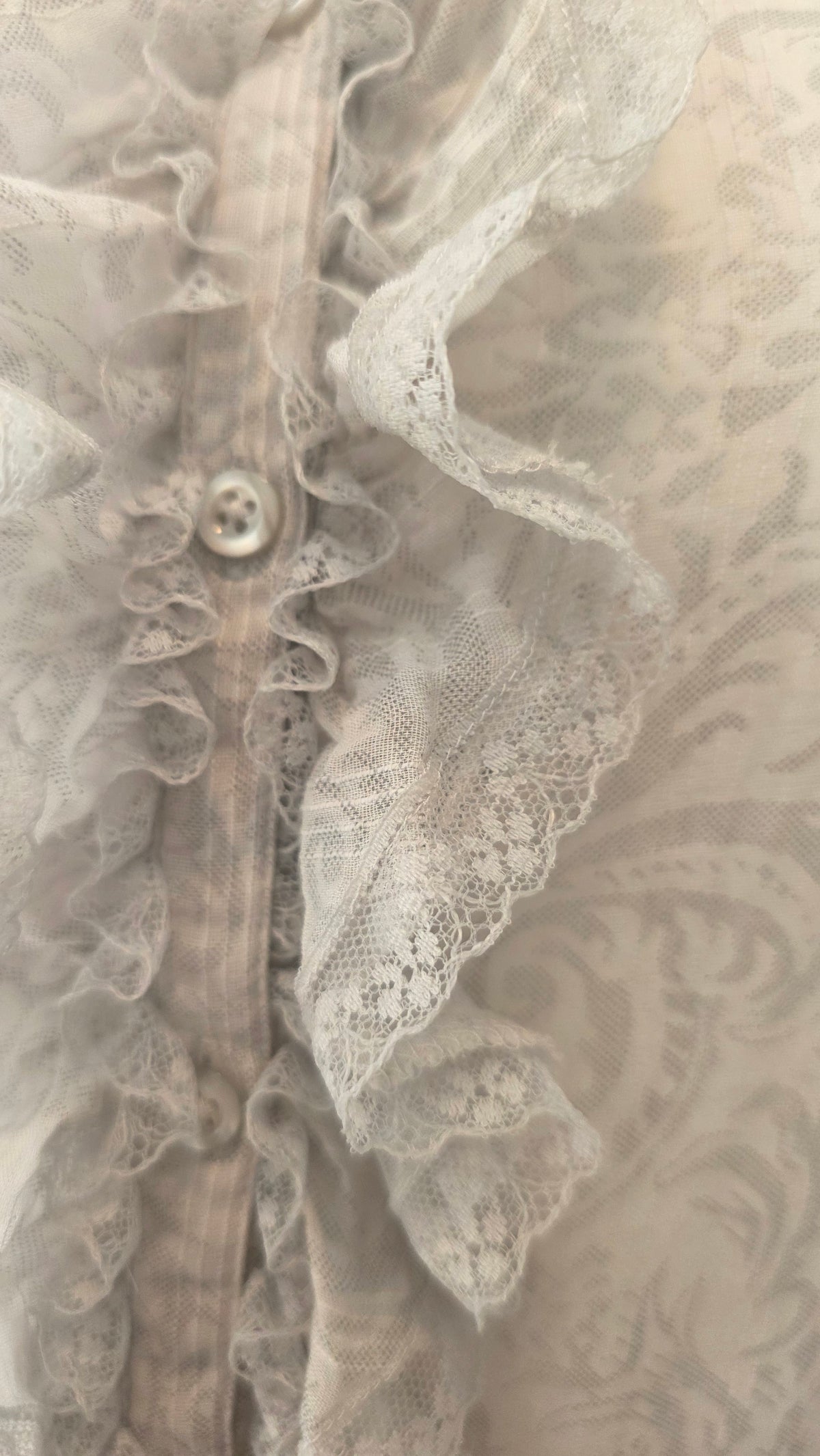 LOFT Petites Light Gray Paisley Lace-Ruffle Button-Front Blouse – Size 12P