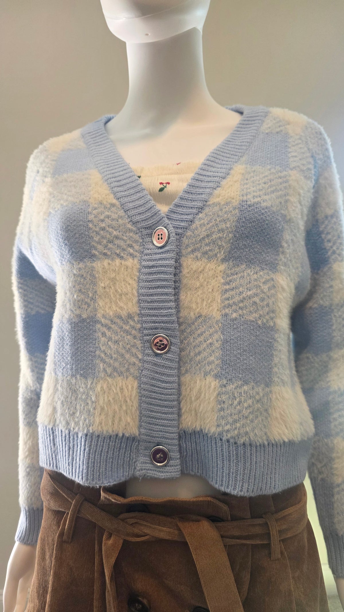 Willow & Wind Blue & Cream Plaid Fuzzy Cardigan – Size M
