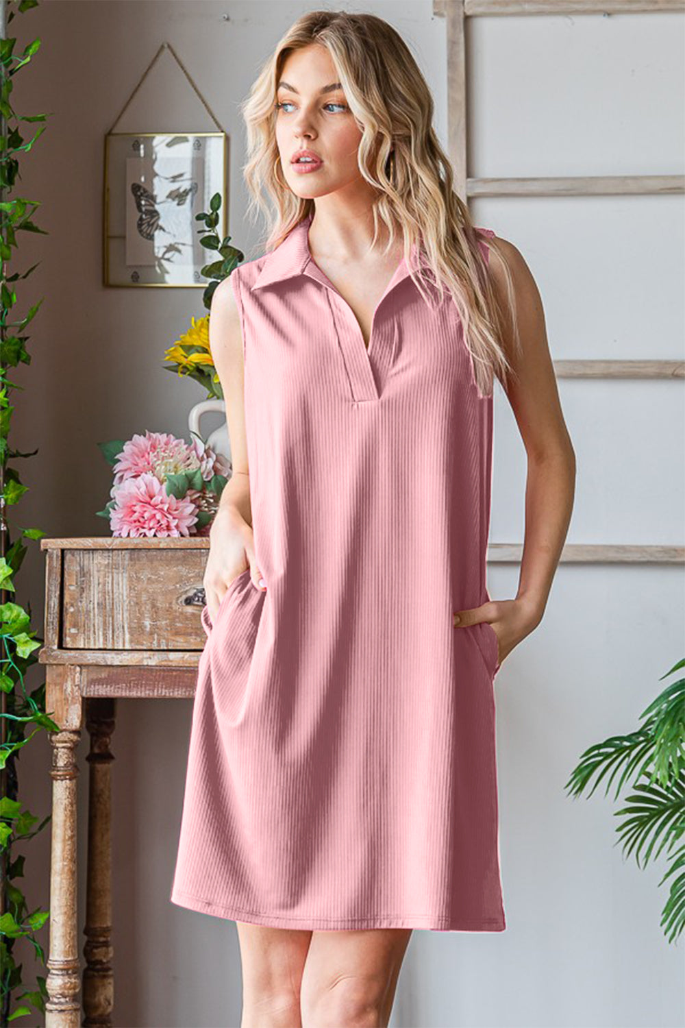 Jetsetter's Pink Sleeveless Collared Dress – Perfect for Travel & Everyday Adventures