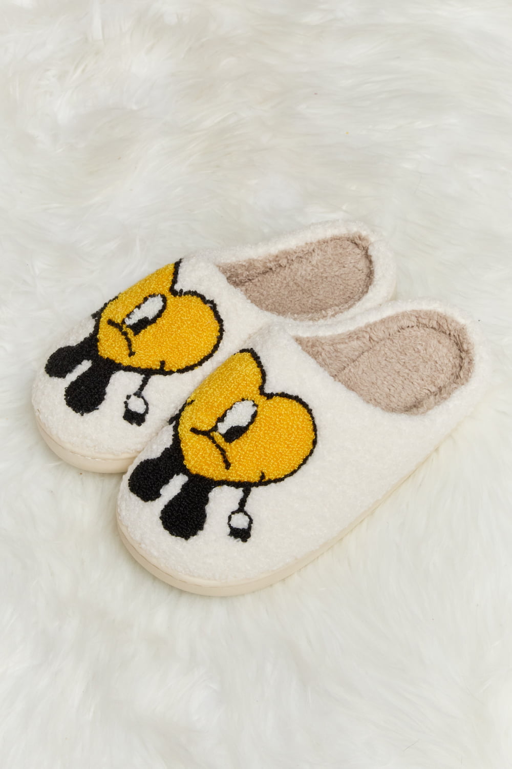 Fuzzy Heart Face Slippers – Cute & Cozy Lounge Vibes