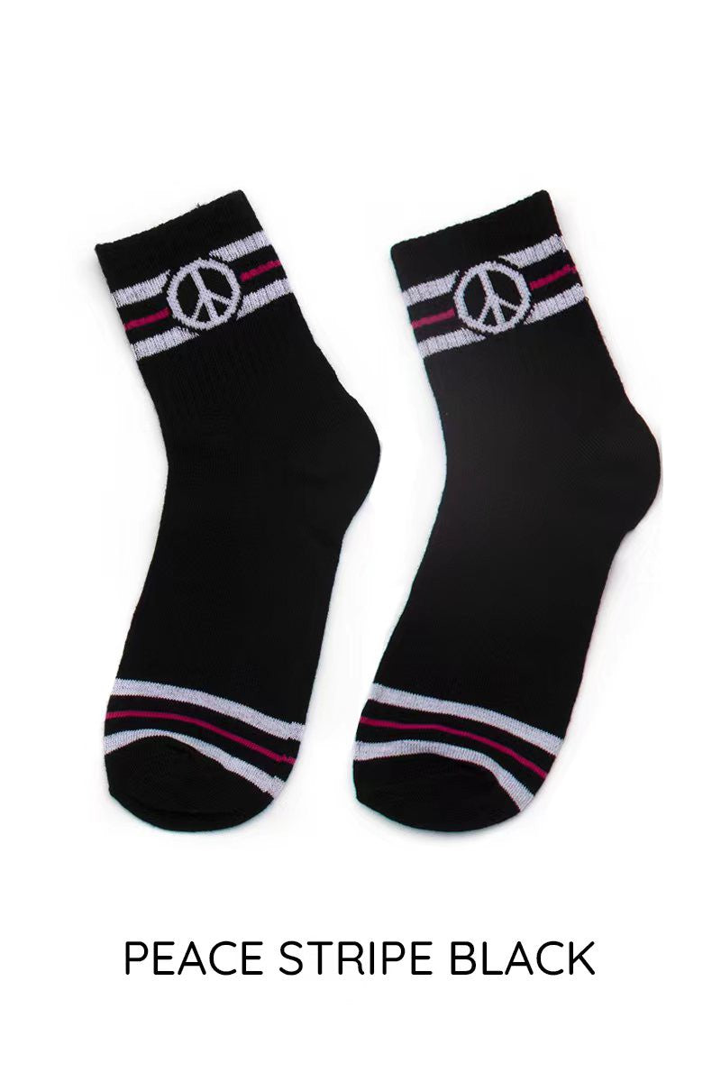 Graphic Crew Socks Set (4-Pack | Peace, Yin Yang & Mushroom)