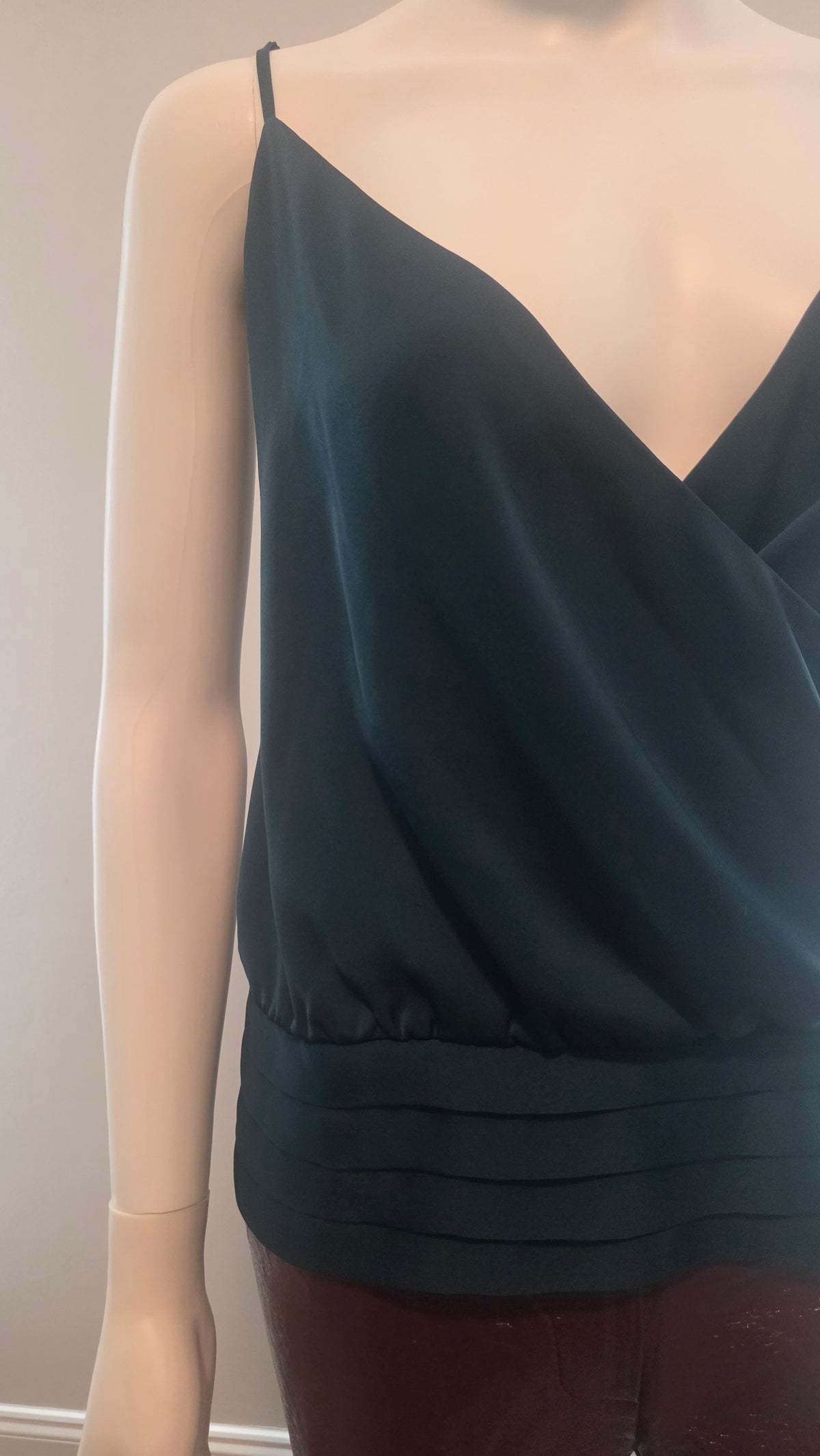 Express Emerald Green Surplice Cami Top – Size XL