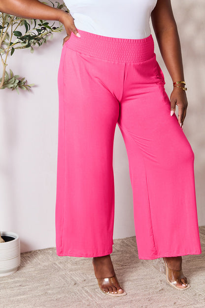 Jetsetter's Wide-Leg Travel Pants – Comfy & Chic for Every Destination