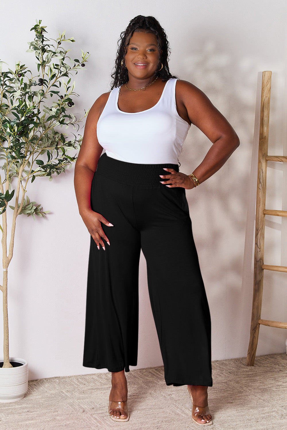 Jetsetter's Wide-Leg Travel Pants – Comfy & Chic for Every Destination