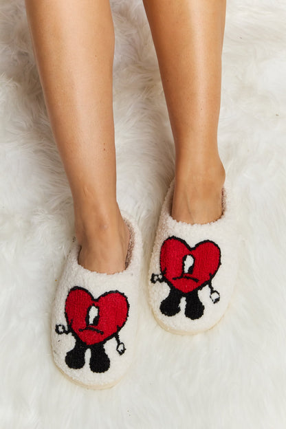 Fuzzy Heart Face Slippers – Cute & Cozy Lounge Vibes