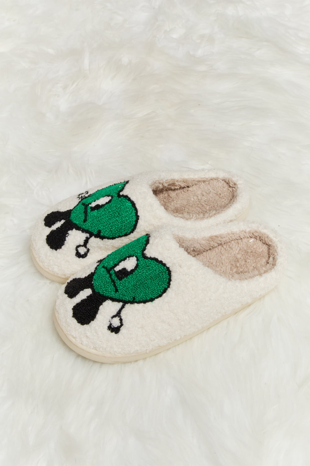 Fuzzy Heart Face Slippers – Cute & Cozy Lounge Vibes