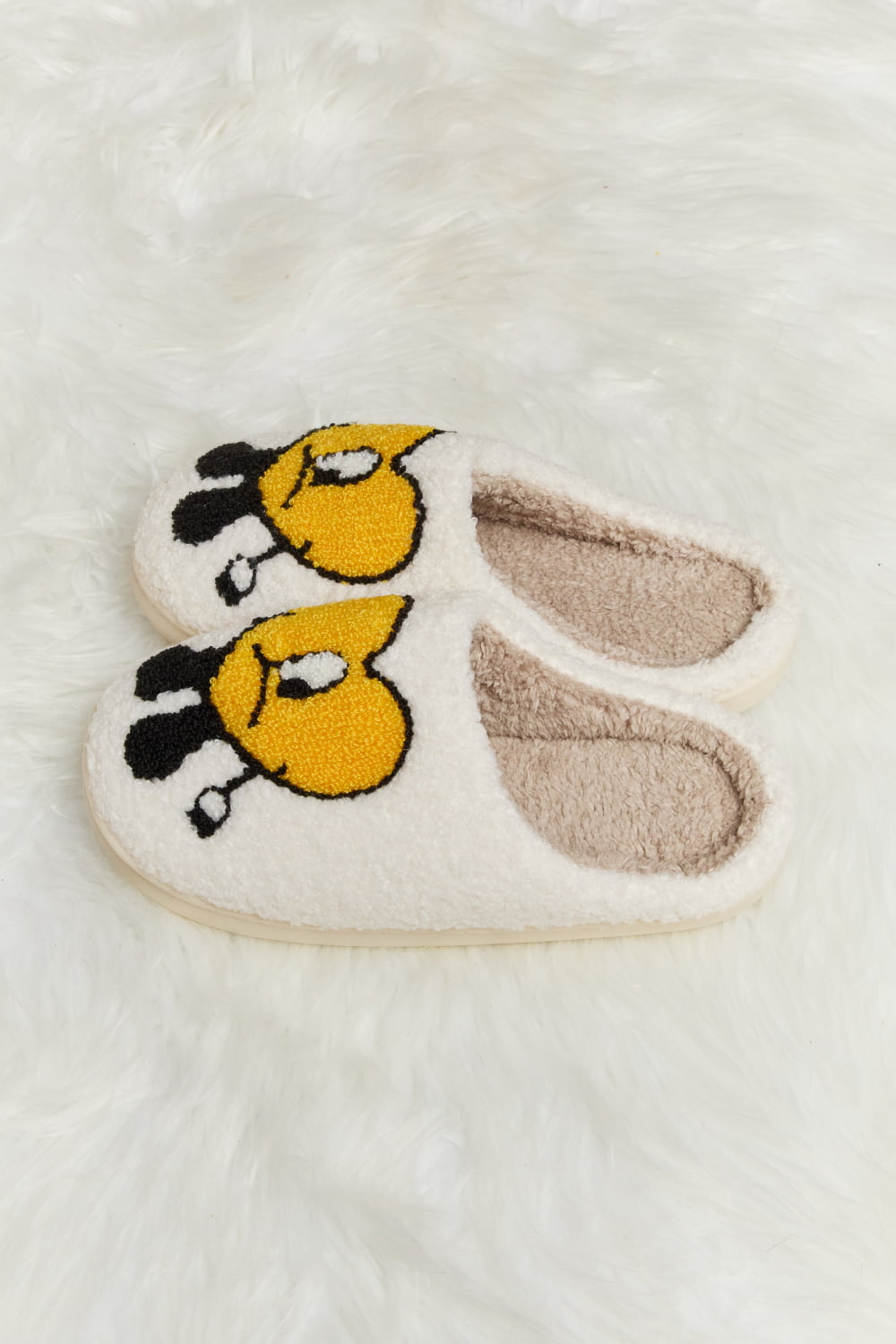 Fuzzy Heart Face Slippers – Cute & Cozy Lounge Vibes