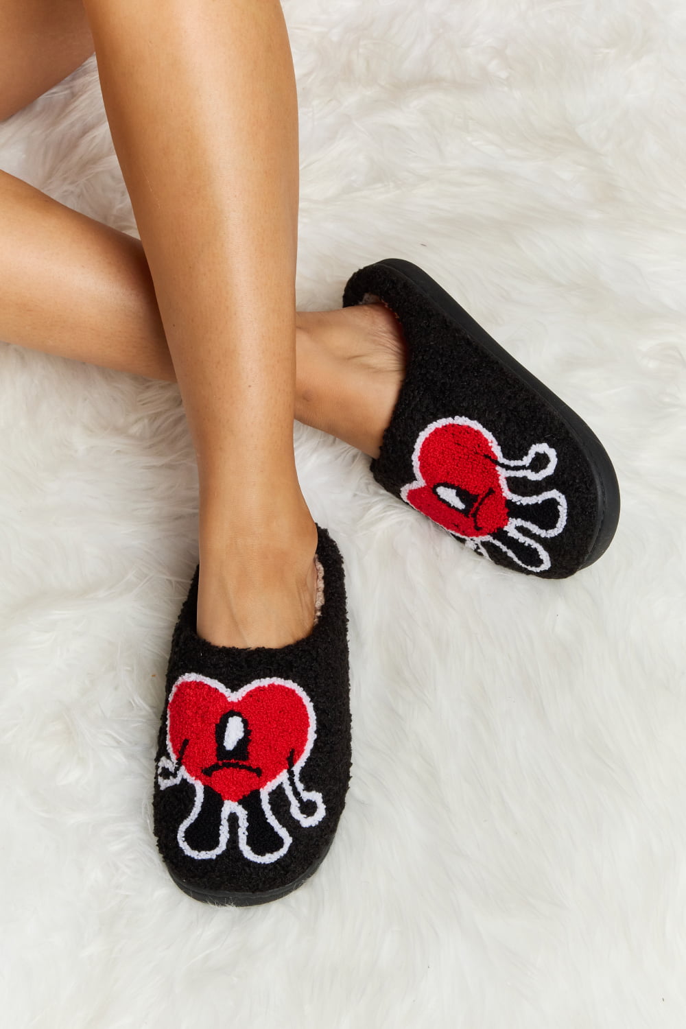 Fuzzy Heart Face Slippers – Cute & Cozy Lounge Vibes