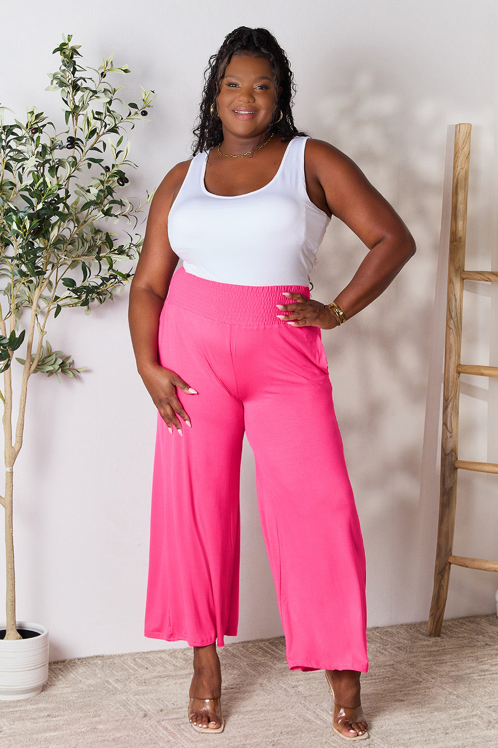 Jetsetter's Wide-Leg Travel Pants – Comfy & Chic for Every Destination