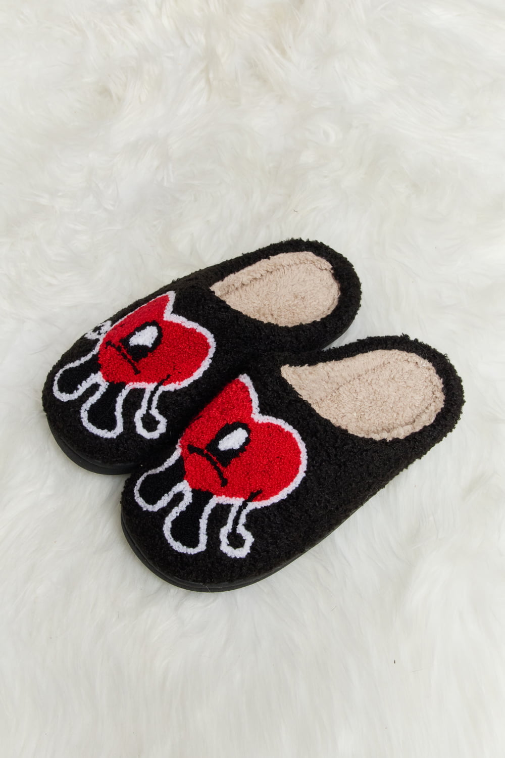 Fuzzy Heart Face Slippers – Cute & Cozy Lounge Vibes