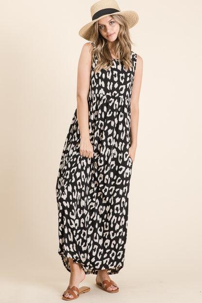 Leopard Print Maxi Dress – Effortlessly Chic & Comfy