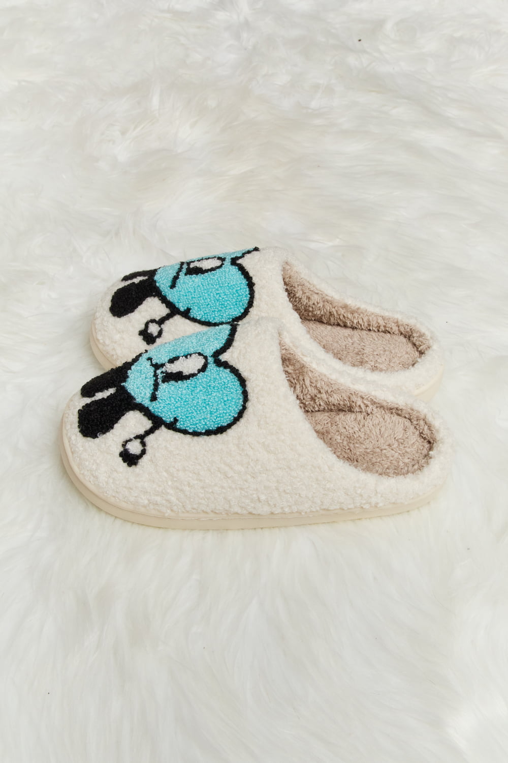 Fuzzy Heart Face Slippers – Cute & Cozy Lounge Vibes